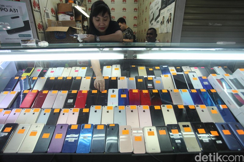 Pada hari ini, Senin (17/2/2020) pemerintah bersama operator seluler melakukan uji coba pemblokiran ponsel black market (BM).