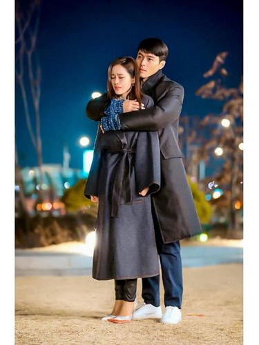 crash landing on you adegan romantis