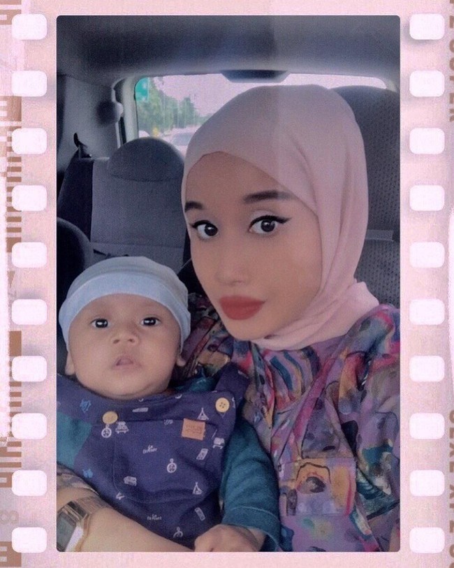 Tapi sepertinya Nabila kurang terlalu senang dengan popularitasnya ini. Ia bahkan mengaku akan membuat Instagram baru. Foto: Instagram @nblaazln