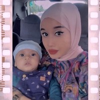 Tapi sepertinya Nabila kurang terlalu senang dengan popularitasnya ini. Ia bahkan mengaku akan membuat Instagram baru. Foto: Instagram @nblaazln