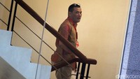 KPK memanggil mantan Direktur Operasi PT Pelindo II, Dana Amin, terkait kasus dugaan korupsi pengadaan quay container crane (QCC) di PT Pelindo II, Jakarta, Senin (17/2/2020).