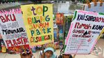 Aksi Duyung Cilik Tolak Buang Sampah di Sungai