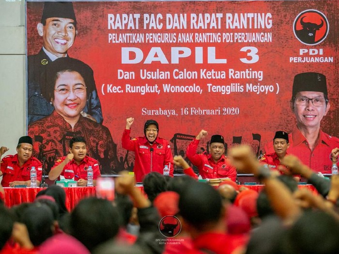 Ketua DPP PDIP Bidang Kebudayaan Tri Rismaharini mengajak anak-anak muda untuk bergabung dengan partai. Menurutnya, banyak yang bisa dilakukan melalui parpol berlambang banteng moncong putih itu untuk mensejahterakan rakyat.
