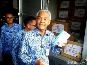 Pemprov Jateng Kirim 41 Ribu Masker untuk WNI di 3 Negara