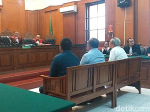 Apa Alasan Jaksa Beri Tuntutan Denda untuk Terdakwa Jalan Gubeng Ambles
