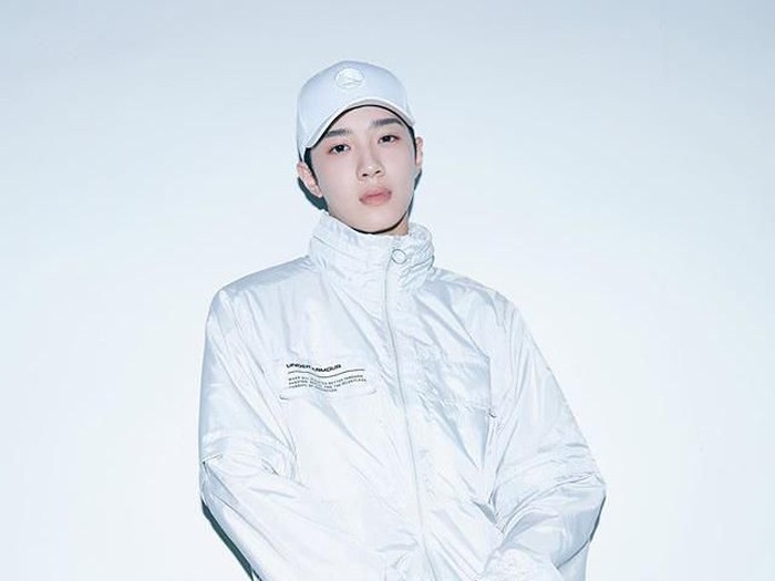 Li Kuanlin artis Taiwan batal ke Milan Fashion Week karena virus Corona.