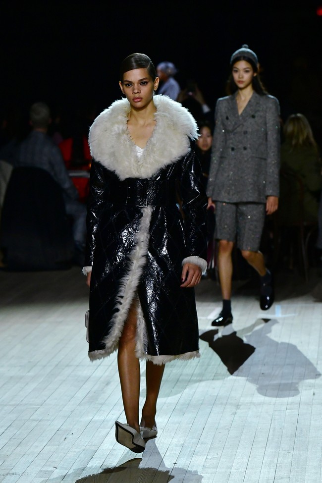 Fashion show koleksi busana musim dingin 2020 Marc Jacobs di New York Fashion Week 2020, New York, Rabu [12/2/2020]. Photo by Slaven Vlasic/Getty Images.