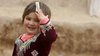 Dilansir dari VOA Indonesia, PBB memperkirakan sekitar 4,6 juta warga Afghanistan, termasuk 2,7 juta pengungsi masih tinggal di luar Afghanistan. Sekitar 1,4 juta pengungsi Afghanistan baik tua maupun muda kini hidup di Pakistan.