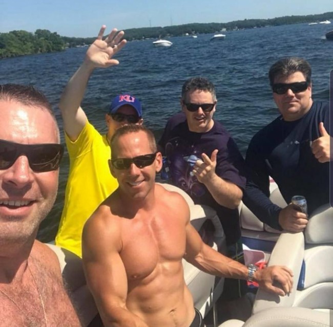 Inilah sosok Jeff Gebhart. Di luar pekerjaannya, Jeff cukup aktif berolahraga. Ia pun penyayang binatang. Foto: Dok. Jeff Gebhart