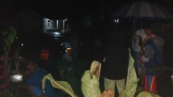 Banjir di Banggai rendam 10 rumah dan puskesmas (dok. Istimewa)