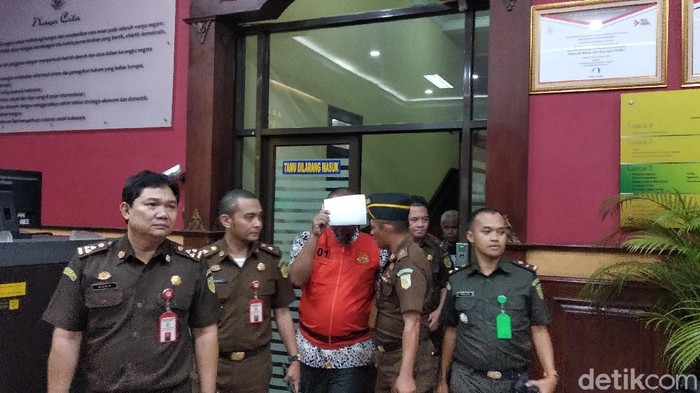 Kejati Jabar tetapkan 3 tersangka terkait korupsi PDAM Karawang