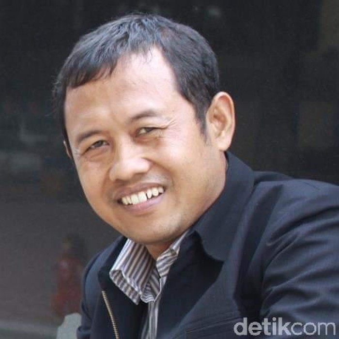 Sucipto Hadi Purnomo, dosen Unnes yang diskor gegara bercanda di FB