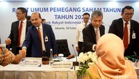 Kemudian RUPST juga menyetujui Laporan Tahunan Pelaksanaan Program Kemitraan dan Bina Lingkungan Tahun Buku 2019, dan mengesahkan Laporan Keuangan Program Kemitraan dan Bina Lingkungan untuk tahun buku yang berakhir pada tanggal 31 Desember 2019 yang telah diaudit serta menerima laporan pertanggungjawaban realisasi penggunaan dana hasil Penawaran Umum Obligasi Berkelanjutan III Bank BRI Tahap I Tahun 2019.