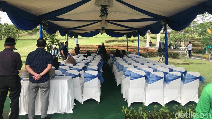 Persiapan pemakaman Ashraf Sinclair di San Diego Hills (Hanif/detikcom)