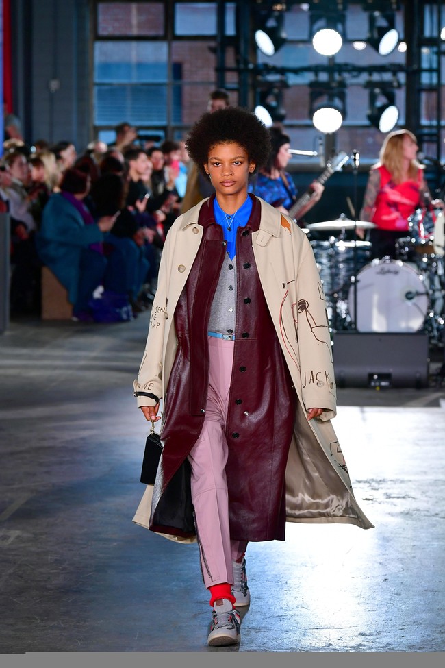 Fashion show koleksi musim gugur/dingin 2020 Coach di New York Fashion Week 2020, New York, Selasa [11/2/2020]. Photo by Slaven Vlasic/Getty Images.