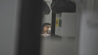 Tim dokter RSMH telah mengambil sampel untuk uji laboratorium dan hasilnya baru diketahui dua hari lagi. Suhaimi mengatakan, jika hasilnya negatif maka TH dapat pulang apabila kondisinya tidak memerlukan perawatan tambahan.