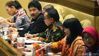 Sebelumnya, Arwani Thomafi mengatakan dalam rapat ini juga akan membahas persoalan di masyarakat yang berkaitan dengan ideologi Pancasila. Salah satunya yang krusial, menurut Arwani, adalah tentang rencana pemulangan anak-anak ISIS eks WNI ke Indonesia.