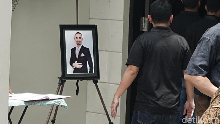 ashraf sinclair meninggal dunia