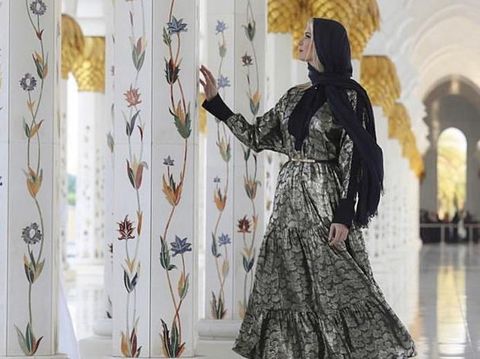 Pakai Kerudung Saat di Dubai, Ivanka Trump Jadi Kontroversi