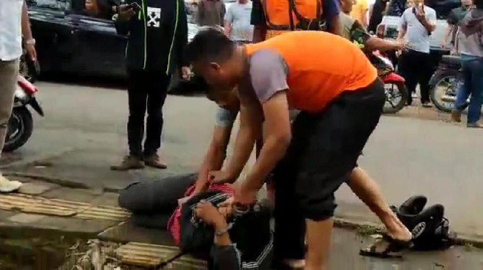 Aksi polisi lumpuhkan pencuri motor