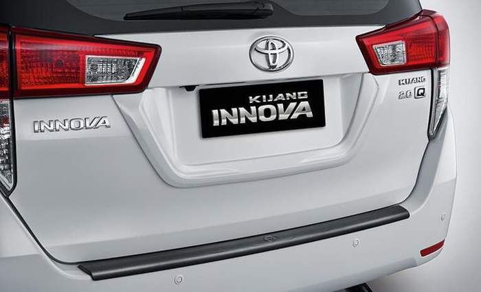 Toyota Innova 2020