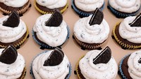 Aksi masak BCL juga ditunjukkan saat ia membuat cupcake cokelat untuk pesta sang buah hati. Melihat bakat BCL ini banyak netizen yang menyarankan agar pelantun lagu Wanita Terbahagia ini membuka toko kue. Foto: instagram @bclsinclair