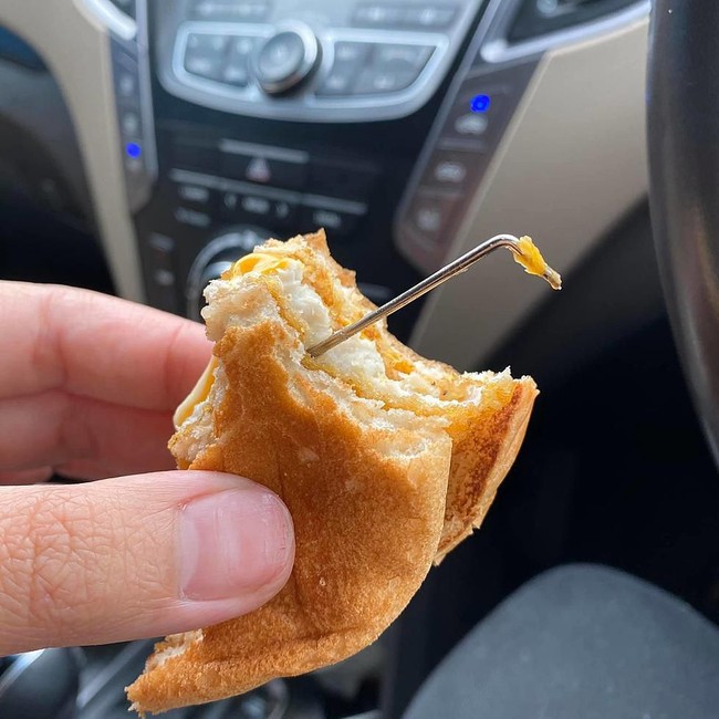 Jarum hingga Silet, Benda Tajam yang Ditemukan Dalam Makanan