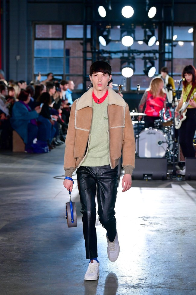 Fashion show koleksi musim gugur/dingin 2020 Coach di New York Fashion Week 2020, New York, Selasa [11/2/2020]. Photo by Slaven Vlasic/Getty Images.