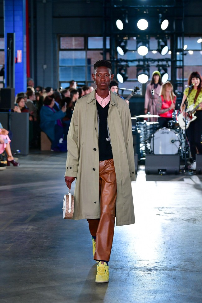 Fashion show koleksi musim gugur/dingin 2020 Coach di New York Fashion Week 2020, New York, Selasa [11/2/2020]. Photo by Slaven Vlasic/Getty Images.