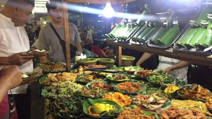 Makan Malam Hemat di 5 Angkringan Enak di Jakarta Ini - Halaman 3