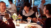 Diamond Princess memiliki 11 restoran di atas kapal pesiar yang digawangi oleh 201 juru masak dan dipimpin seorang Executive Chef. Istimewa/Princess.