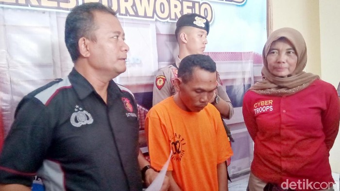 Seorang duda, Waluyo (43), ditangkap polisi setelah tega menyetubuhi siswi SMK di Kabupaten Purworejo, Selasa (18/2/2020).