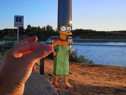 Seniman Ini Pakai Ilustrasi Kartun untuk Warnai Kota