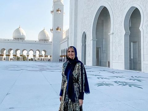 Pakai Kerudung Saat di Dubai, Ivanka Trump Jadi Kontroversi