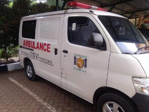 Salut! Ambulans Pelat Hitam Ini Hasil Gotong-Royong Warga