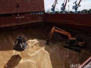 Tekan Harga di Tengah Corona, RI Impor 550.000 Ton Gula