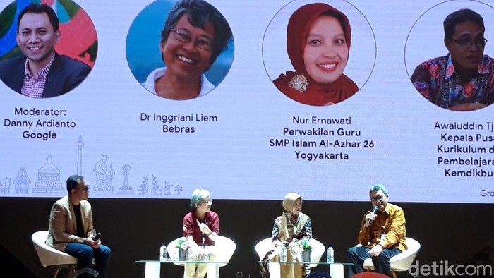 Plt Kepala Pusat Kurikulum dan Perbukuan Balitbang Kemendikbud Awaluddin Tjalla