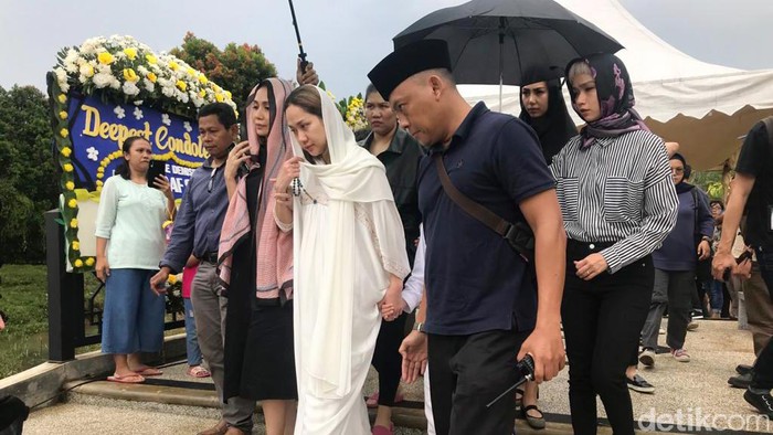 BCL Bunga Citra Lestari saat tiba di San Diego Hills.