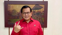 Pramono Anung menjabat sebagai sekretaris kabinet Indonesia sejak 12 Agustus 2015. Ia pun sering menemani Presiden Joko Widodo (Jokowi) dalam kunjungan kerja ke luar kota ataupun luar negeri. Foto: Instagram pramonoanungw