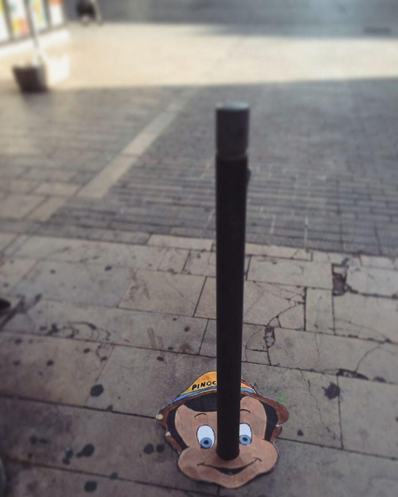 ilustrasi kartun di jalanan