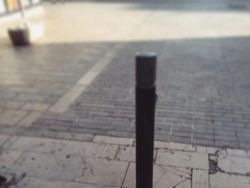 Seniman Ini Pakai Ilustrasi Kartun untuk Warnai Kota