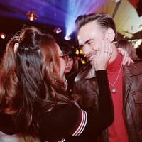 Perkenalan BCL dan Ashraf Sinclair pun dibumbui kejadian lucu, karena aktor asal Malaysia ini salah menyebut nama BCL. Ashraf Sinclair menyebut nama Bunga Citra Lestari menjadi Bunga Cinta Lestari Foto: Instagram @bclsinclair