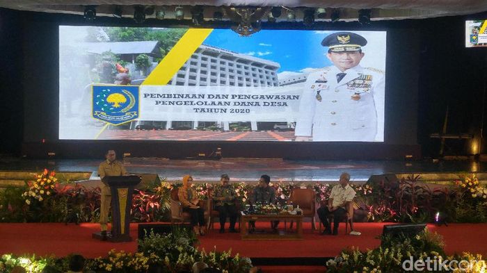Mendagri Tito Karnavian Mendagri Tito Karnavian kumpulkan kepala desa se-Jateng