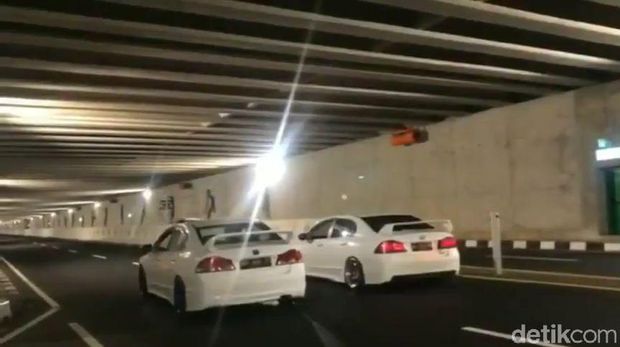Viral! Underpass Bandara Kulon Progo Jadi Tempat Ajang Balap Mobil