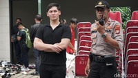 Samuel Zylgwyn merupakan teman Ashraf Sinclair dalam beberapa sinetron. Foto: Palevi/detikHOT