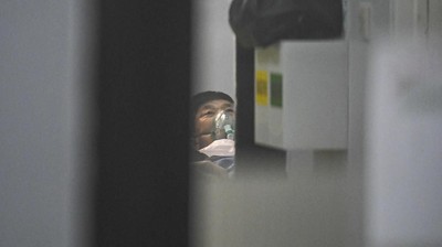 Penanganan Pasien Terduga Corona di RSMH Palembang