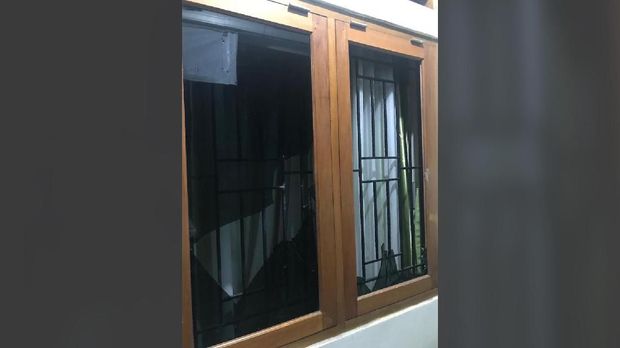 Rumah Dilempari Batu, Ketum PA 212 Duga Teror Jelang Aksi