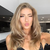 Tapi akhirnya Natalia mengaku video YouTube bahwa foto itu bukan di Bali. Ah ya, Indonesia, sebuah tempat indah penuh dengan surga tropis dan kesempatan untuk foto eksotis, tempat yang sempurna untuk benar-benar jadi liburan influencer palsu dan berbohong kepada semua pengikutku, katanya. Foto: Instagram @natalia__taylor