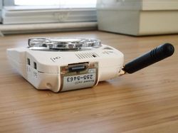 Wujud Ponsel Paling Aneh Sedunia