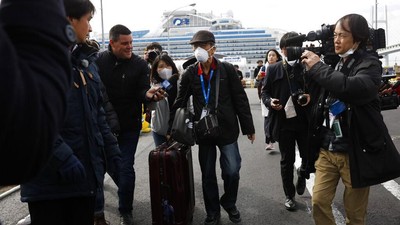 Penumpang yang Negatif Corona Mulai Turun dari Kapal Pesiar di Jepang